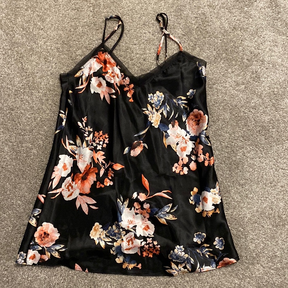 Miss Me floral tank